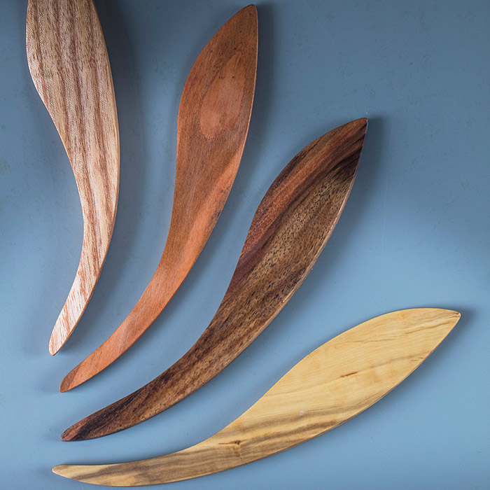 couteaux à beurre L16cm en Noyer ou Frêne