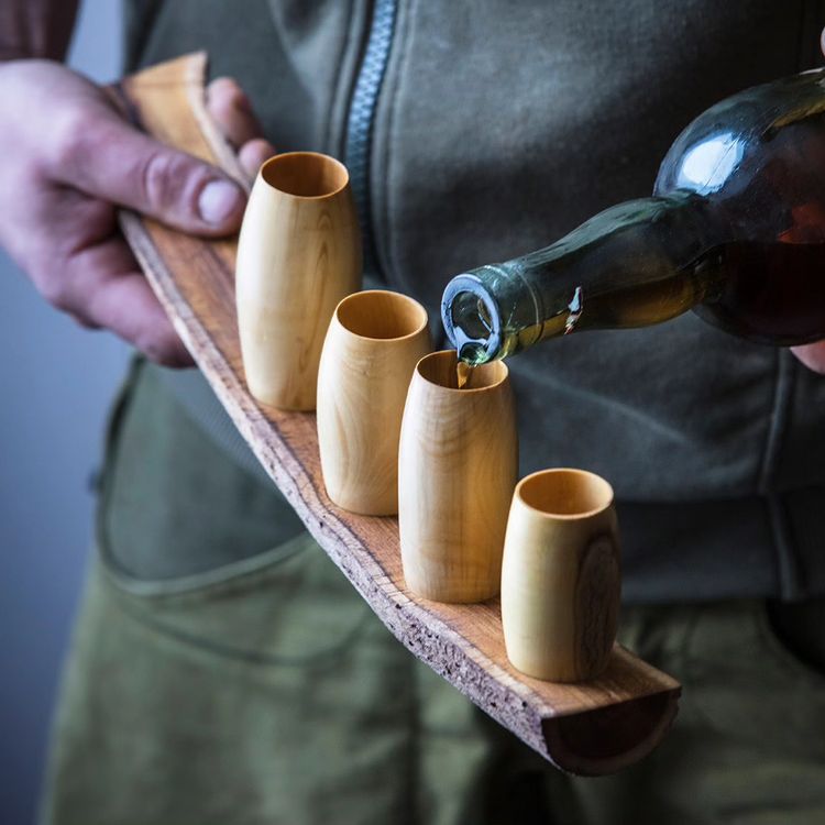 set de verres à alcool avec support bois