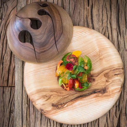 assiette avec cloche en Frêne ou Noyer Ø26 - H8cm